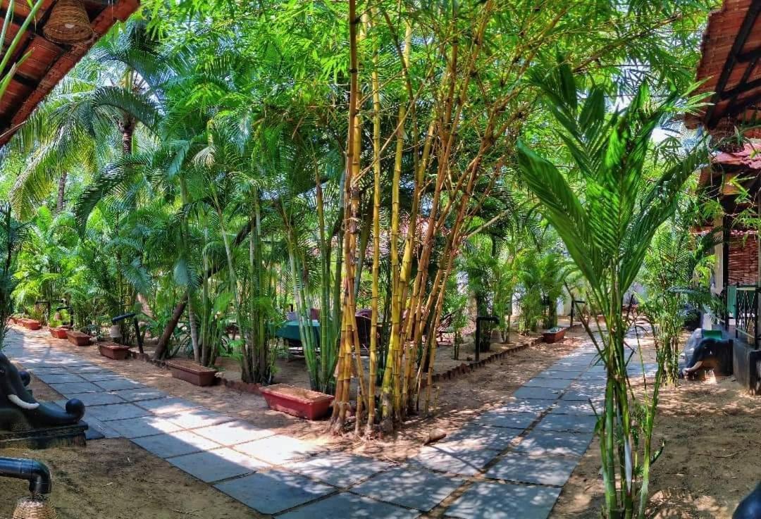 Готель Patnem Palm Garden Patnem Beach Екстер'єр фото
